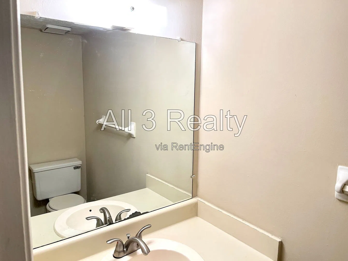 2 bed, 2.5 bath, 1089 sqft, $1,395 — Photo 4