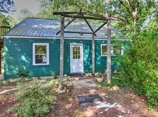 1205 N Greensboro Street, Carrboro, NC 27510