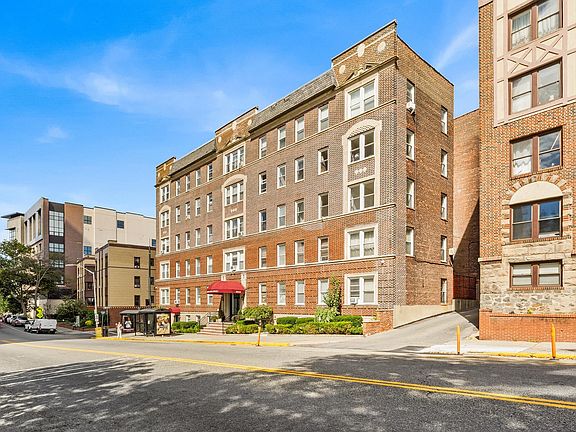 2nd image of 6045 Boulevard East APT 4B