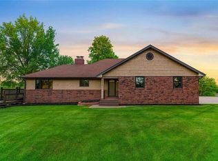 7201 SE Whitson Rd, Saint Joseph, MO 64507