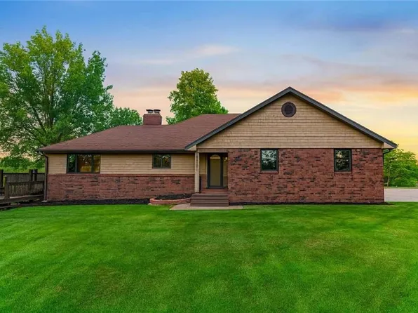 7201 SE Whitson Rd, Saint Joseph, MO 64507