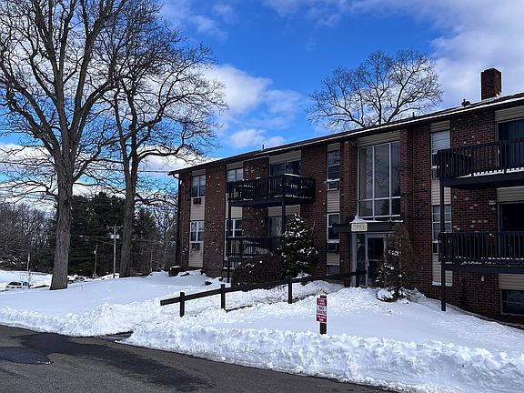 2nd image of 29 Balance Rock Road APT 5