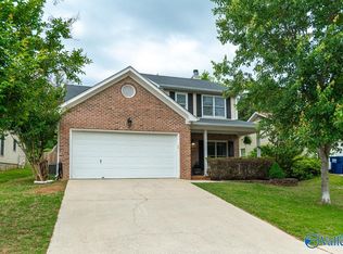 212 Shadowbrook Ln NE, Huntsville, AL 35811