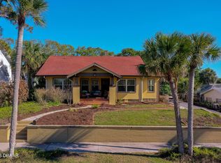 220 Riverview Blvd, Daytona Beach, FL 32118