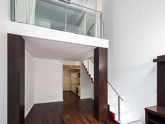 2nd image of 421 E 13th St #1J