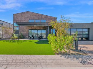 8430 S 10th Ln, Phoenix, AZ 85041