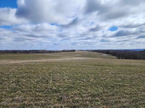 3 Timber Ridge Ln, Harpers Ferry, IA 52146