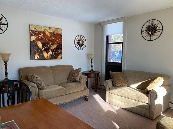 4th image of 80 Herrick St #0