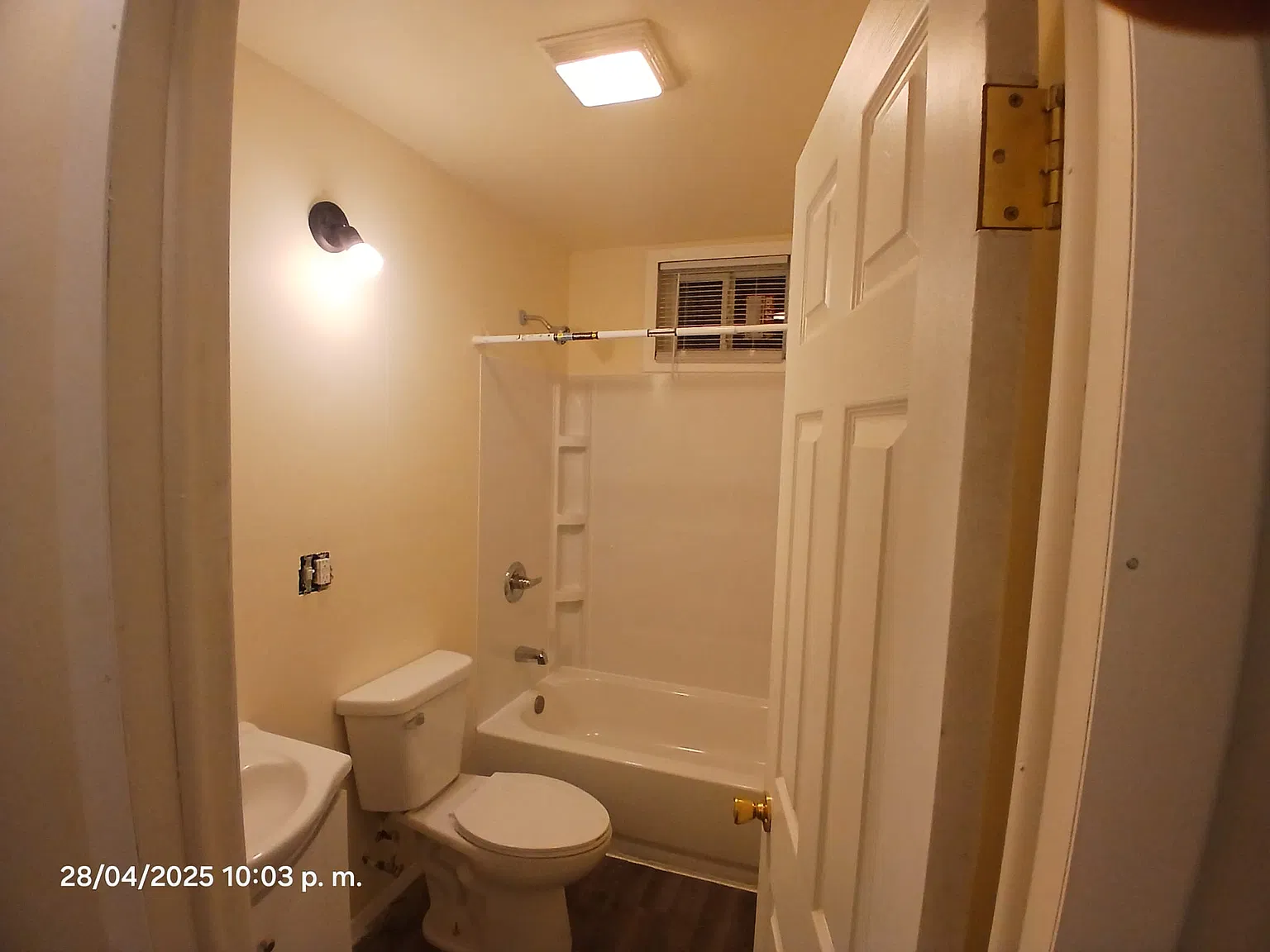 2028-2030 West Greenfield Avenue - 1 — Photo 2