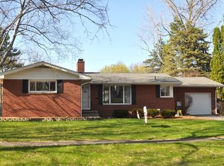 306 Sandy Ridge Ct, Midland, MI 48640