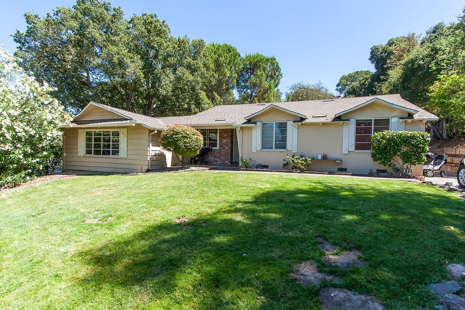 290 S Castanya Way photo 1