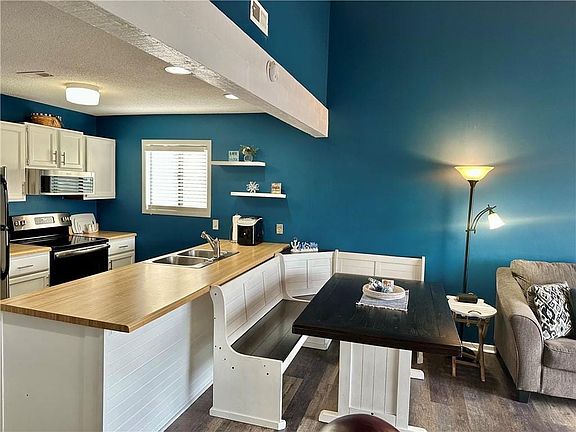 4th image of 139 Barba Le Ln #3A