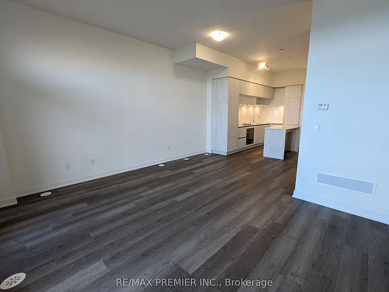 11 Steckley House Ln #409 — Photo 8