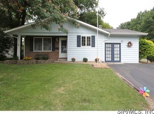 425 N Pearl St, Lebanon, IL 62254