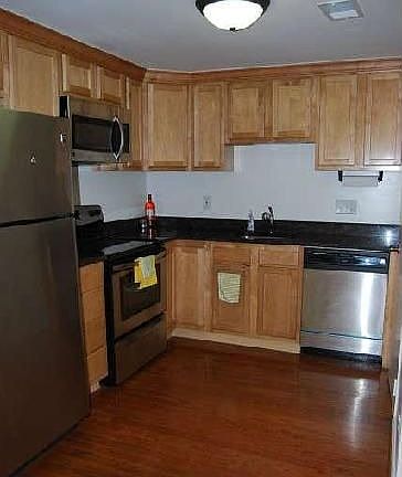 3rd image of 9660 Brassie Way