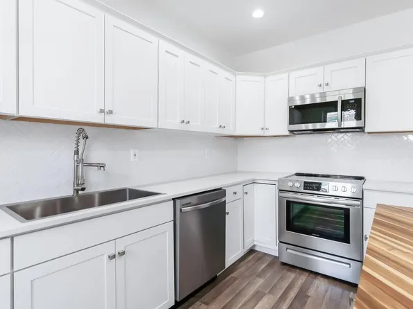 802 High St, Lancaster, PA 17603