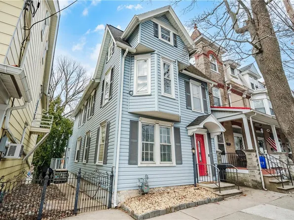 522 2nd St, Catasauqua, PA 18032