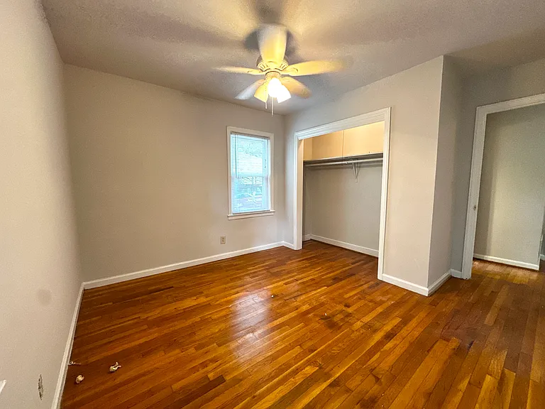 538 N Superior Ave — Photo 38