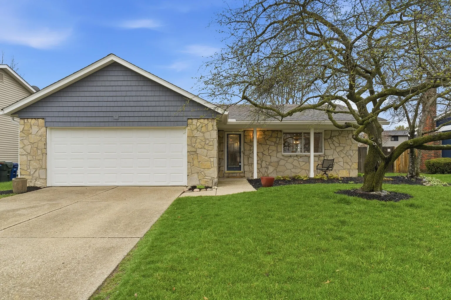 5639 Holyoke Ln photo 1