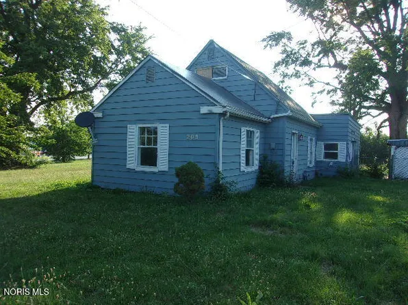 203 Scott St, McComb, OH 45858