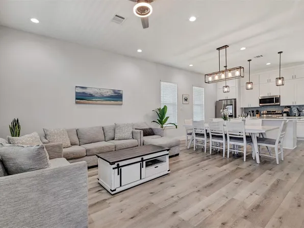 18515 Shaman Dr, Galveston, TX 77554