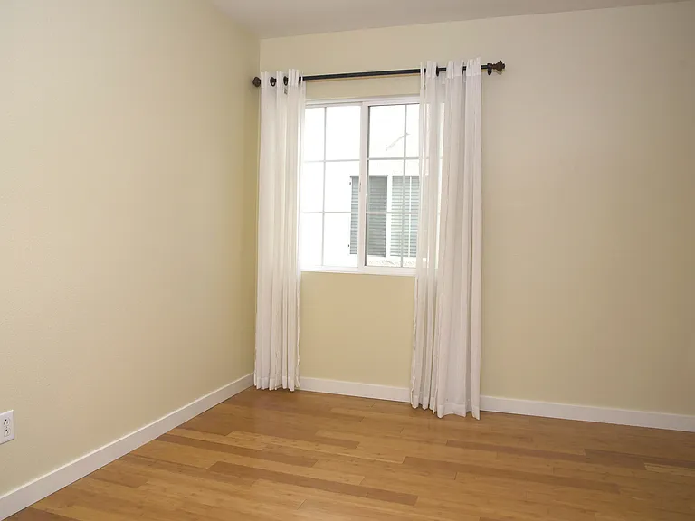 45236 Escalon St — Photo 22