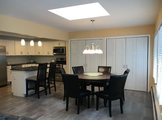147 Summit Dr, Nesconset, NY 11767
