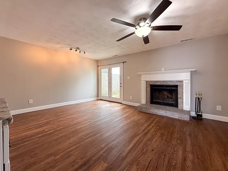 4606 Merrimac Ln — Photo 16