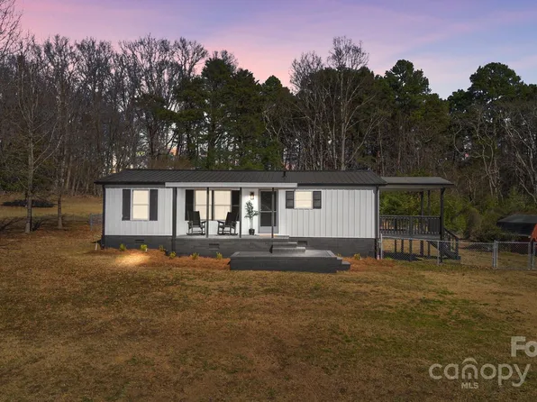 125 Crescent Heights Dr, Salisbury, NC 28146