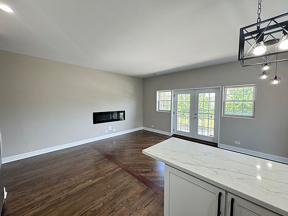 4th image of 543 E 43rd St APT 2E