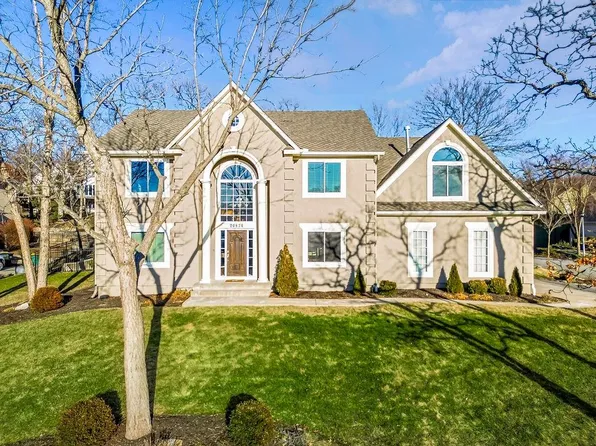 20828 W 91st Ter, Lenexa, KS 66220