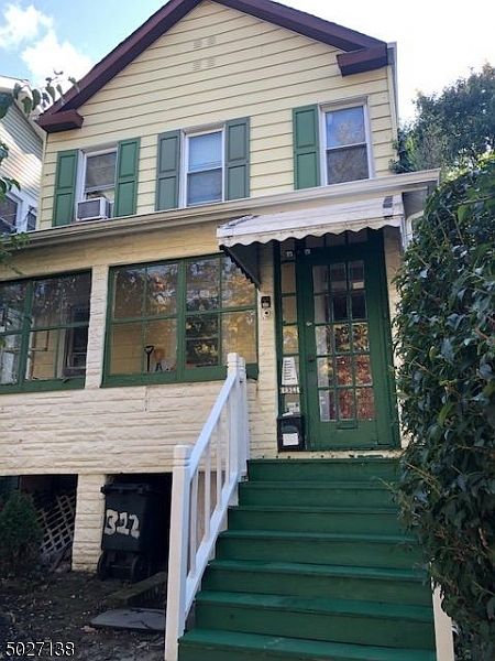 1st image of 322 Elizabeth St #1