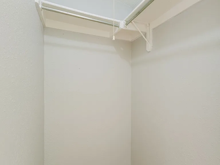 932 S Dearborn Way #18 — Photo 16