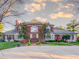 1176 Bella Vista Dr, Saint Louis, MO 63131