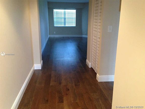 3rd image of 701 SW 128th Ave #402F