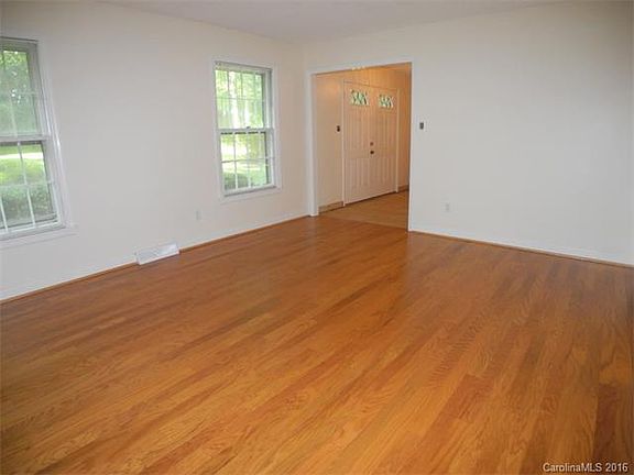 5th image of 1021 General Hoke Dr