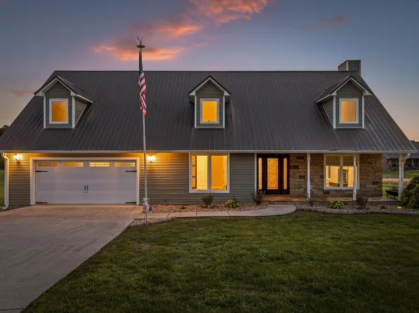 888 Riverbend Dr, Dayton, TN 37321