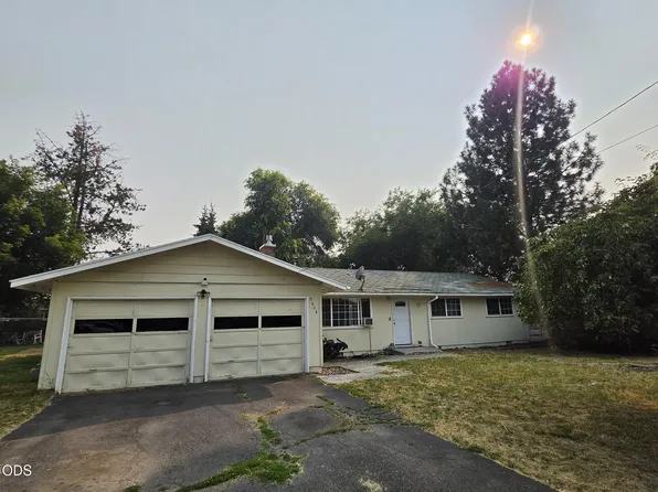 5608 Bel Aire Dr, Klamath Falls, OR 97603