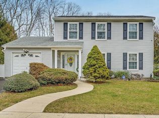 28 Appletree Rd, Howell, NJ 07731
