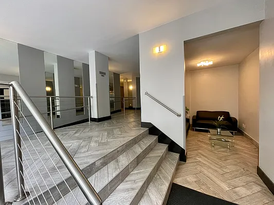 Rented by Avenues Real Estate | media 19