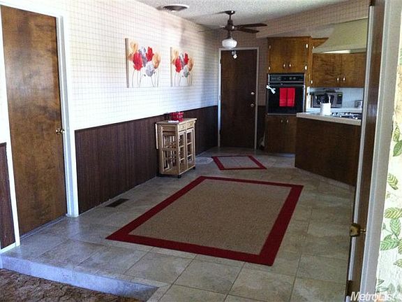 3rd image of 13702 E Pinto Ln