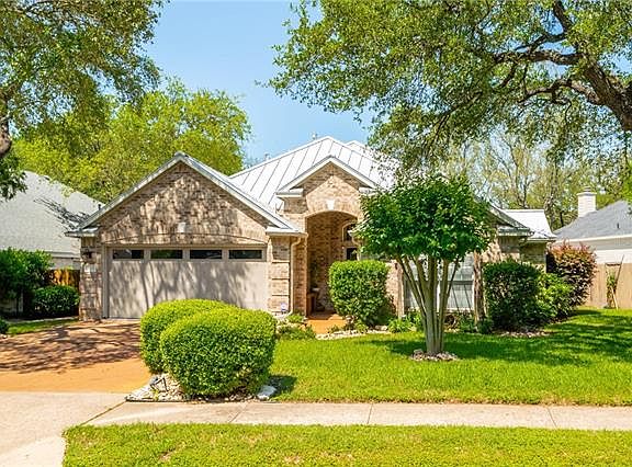 2nd image of 5123 Concho Creek Bnd