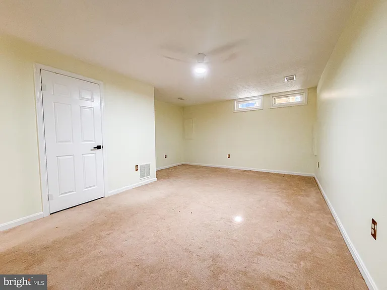 12821 Mill Brook Ct — Photo 12