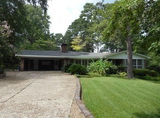 800 Pine St, Springhill, LA 71075