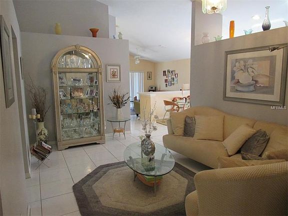 2nd image of 5921 Rywood Dr