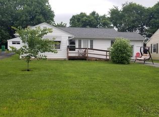 827 Hilltop Rd, Danville, KY 40422
