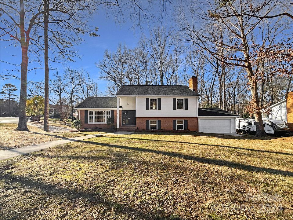 1st image of 8101 Cliffside Dr