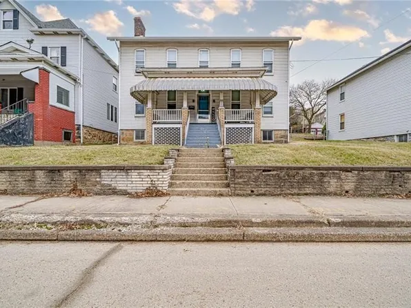 318 Pershing Ave, Leechburg, PA 15656