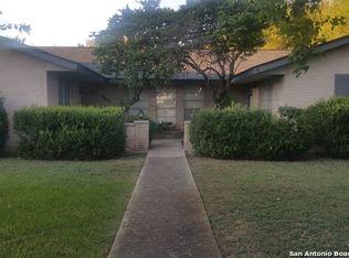 5635 Walzem Rd, Windcrest, TX 78218