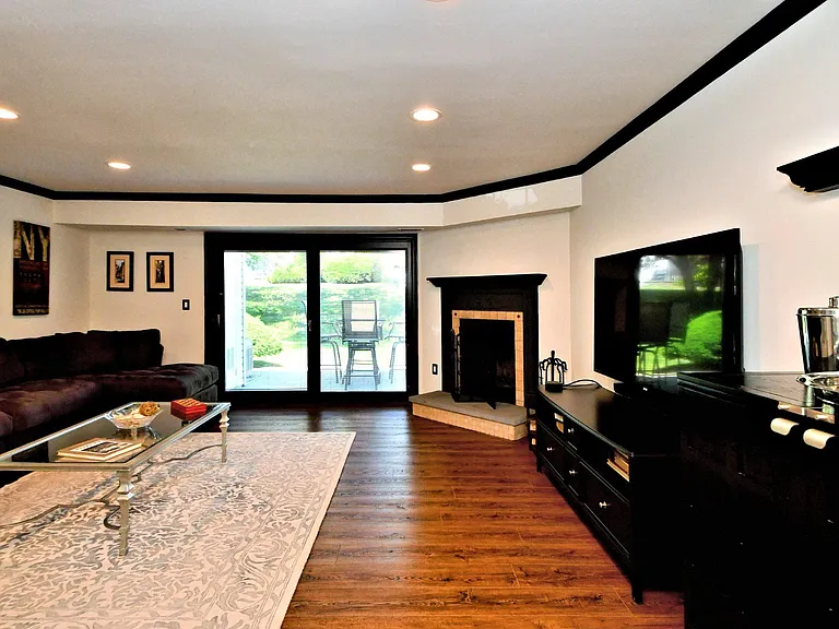 615 Piedmont Ct — Photo 14